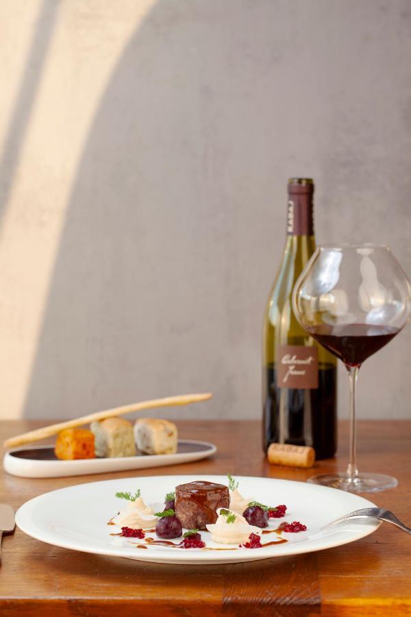 Kabaj Wine & Dine Hotell Dobrovo Eksteriør bilde
