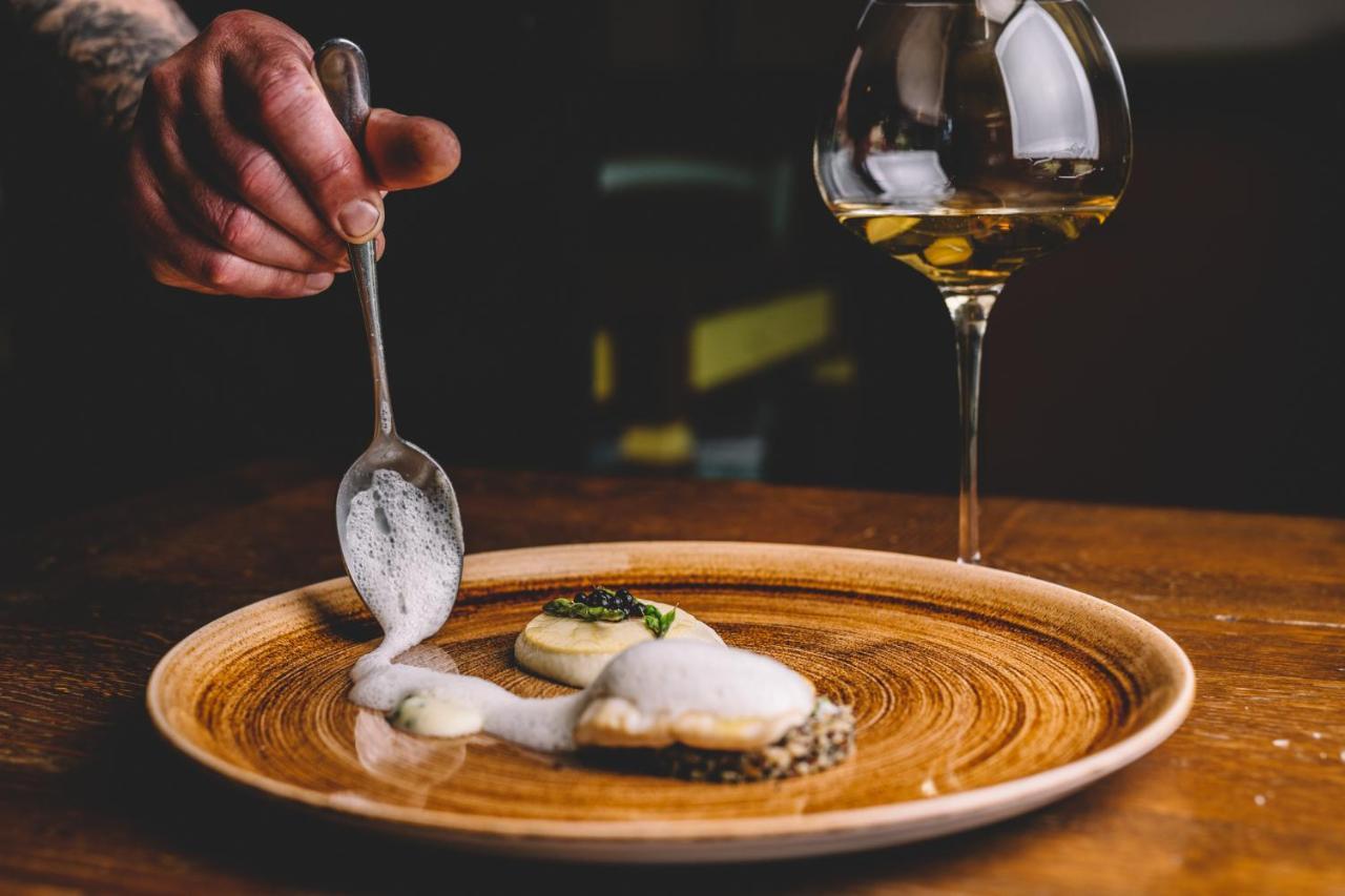 Kabaj Wine & Dine Hotell Dobrovo Eksteriør bilde
